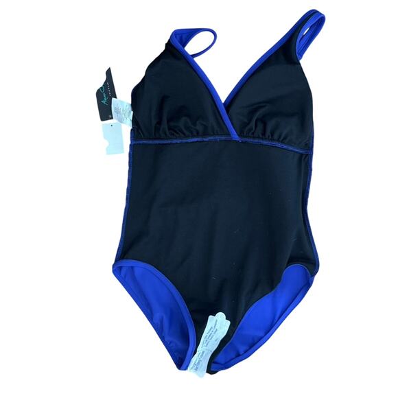 Women’s One Piece Flattering Full Coverage Swimsuit Size Medium 8-10 Blue UPF50+ - Picture 5 of 8